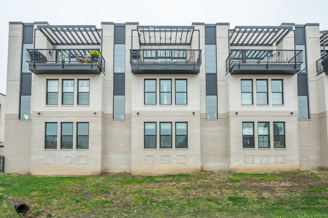 1327 Keosauqua Way, Condo with 2 bedrooms, 3 bathrooms and null parking in Des Moines IA | Image 24