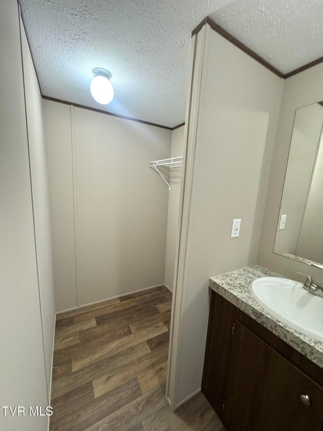 236 Redwood Dr, House other with 4 bedrooms, 2 bathrooms and null parking in Raven VA | Image 12