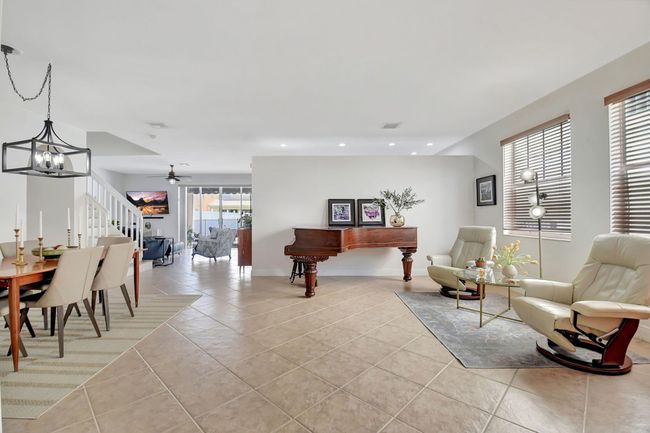 1273 Gembrook Ct, House other with 4 bedrooms, 3 bathrooms and null parking in Royal Palm Beach FL | Image 8