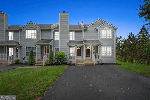 43 Violet Ln, NEWTOWN, PA, 18940-1746 | Card Image