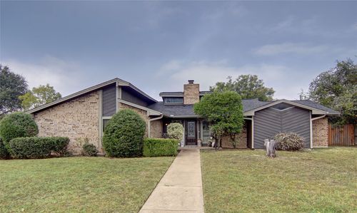 5 Cliff Dr, Mineral Wells, TX, 76067-3311 | Card Image