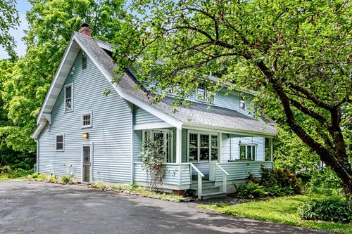 102 E Market St, Hyde Park, NY, 12538-1653 | Card Image