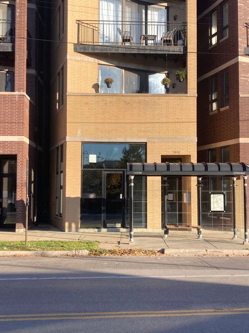 2806 W Chicago Ave, CHICAGO, IL, 60622-7831 | Card Image