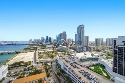 a-3354-1717 N Bayshore Dr, Miami, FL, 33132-1168 | Card Image