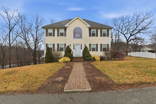 233 Bartholomew Street, Peabody, MA, 01960 | Card Image