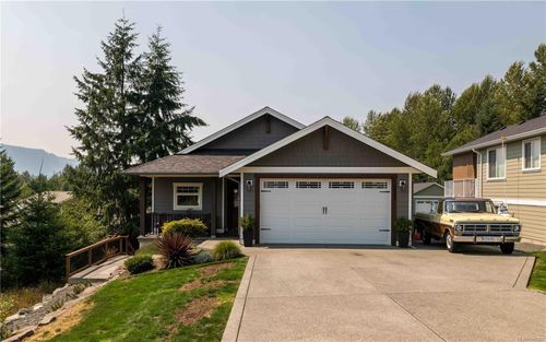 228 Dawn Coe Cres, Lake Cowichan, BC, V0R2G0 | Card Image
