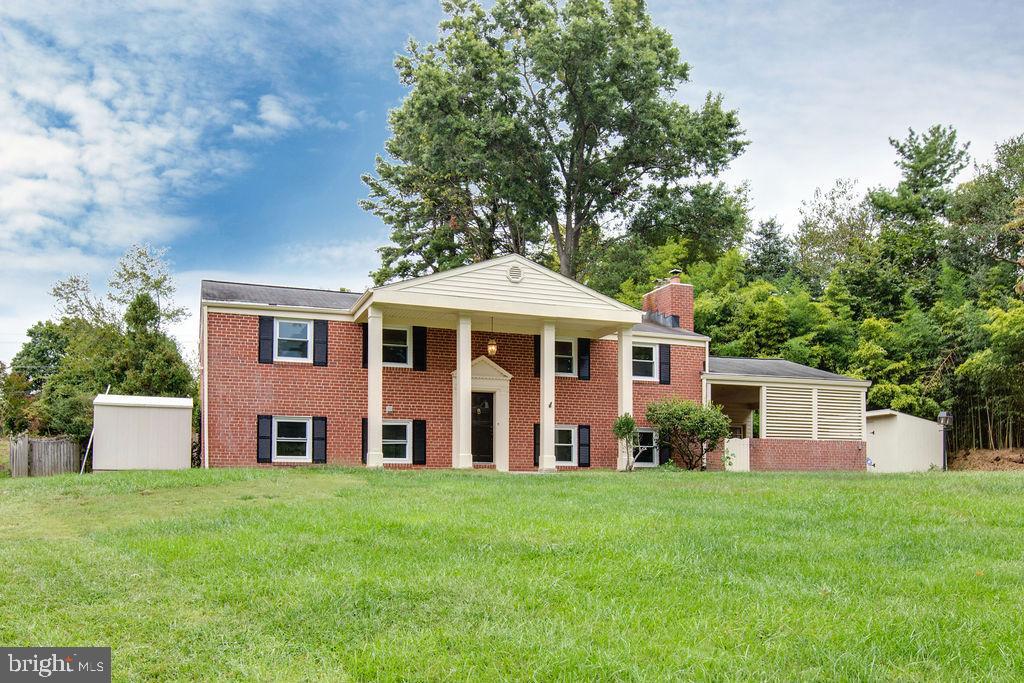 Foxhill Dr, Ellicott City, MD 21042