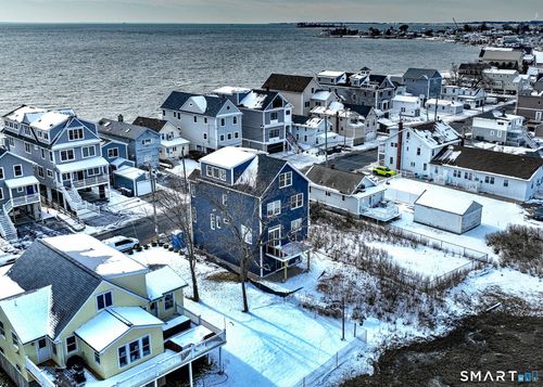 42 Melba St, Milford, CT, 06460-7437 | Card Image