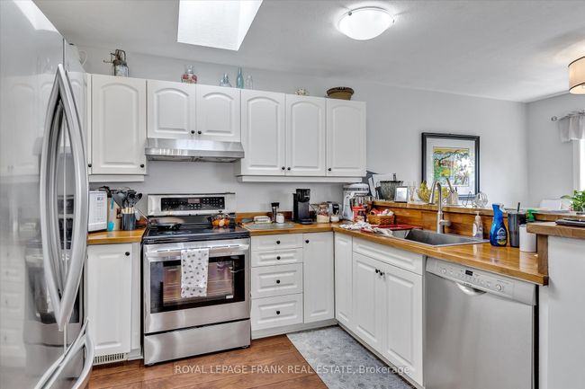 999 Baker St, House other with 5 bedrooms, 3 bathrooms and 2 parking in Peterborough ON | Image 13