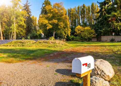 90 Serpentine Ave, Sequim, WA, 98382-8916 | Card Image