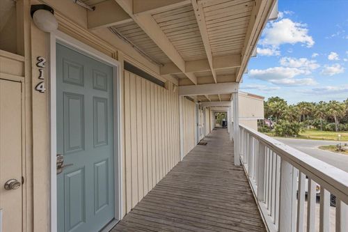 d5-82 2nd St, Cedar Key, FL, 32625-5110 | Card Image