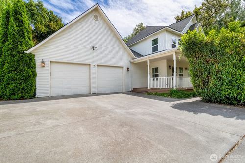 17 Sw Homestead Ave, College Place, WA, 99324-1586 | Card Image