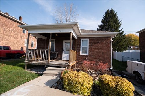 817 John St, Langeloth, PA, 15054-1109 | Card Image