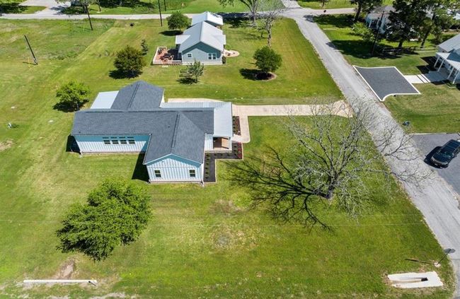 539 Elm St, House other with 2 bedrooms, 2 bathrooms and null parking in New Ulm TX | Image 22