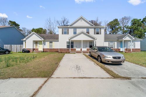 977 W Pueblo Dr, Jacksonville, NC, 28546-9507 | Card Image