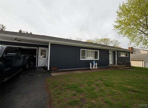 90 Ballantyne Brae, Utica, NY, 13501-5941 | Card Image