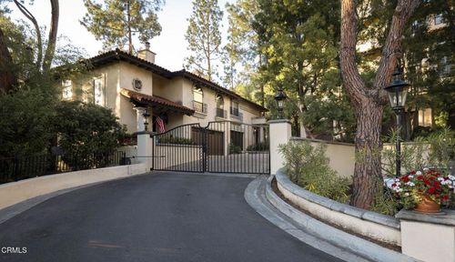 52 N Arroyo Blvd, Pasadena, CA, 91105-1257 | Card Image