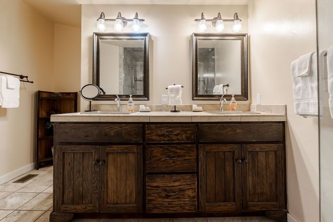 514 W Austin St, Home with 2 bedrooms, 2 bathrooms and null parking in Fredericksburg TX | Image 30