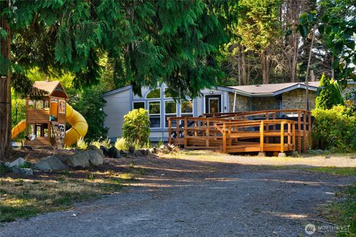 6823 Gibralter Dr, Anacortes, WA, 98221-8341 | Card Image