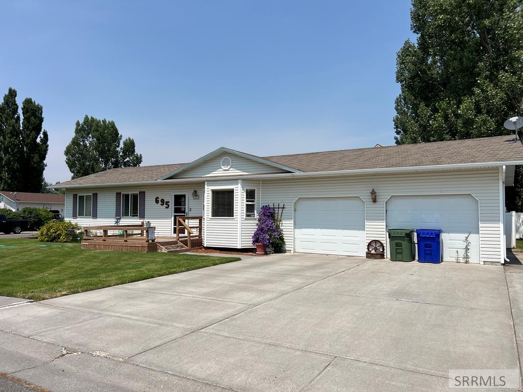 Nina Dr, Rexburg, ID 83440