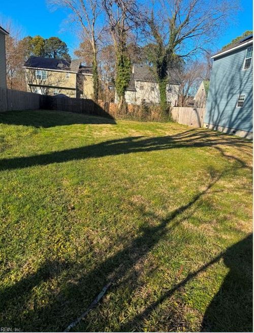 2212 Calvary Ct, Portsmouth, VA, 23704-4201 | Card Image