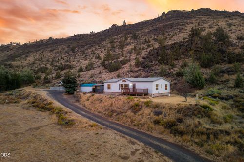 11756 Sw Horny Hollow Trl, Terrebonne, OR, 97760-7628 | Card Image