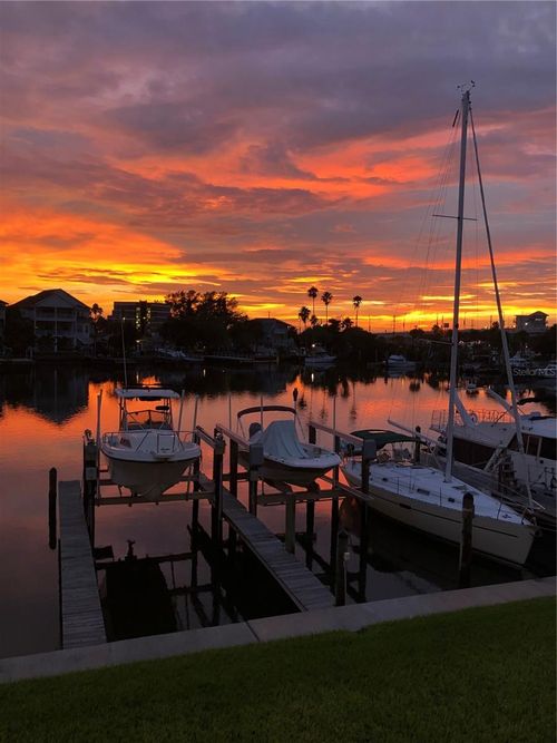 apt-203-12500 Capri Cir N, Treasure Island, FL, 33706-4971 | Card Image