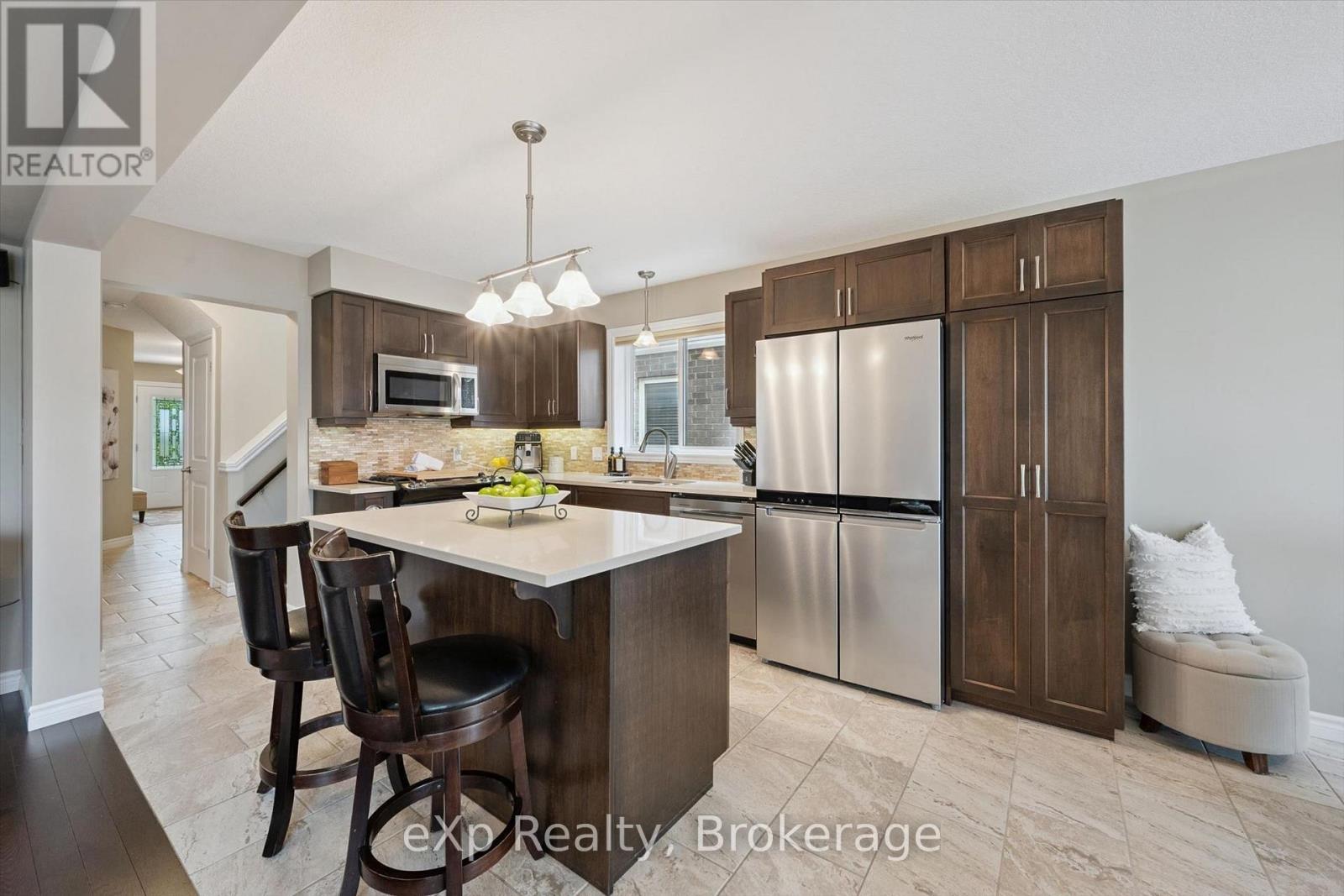Residential in Guelph (Victoria North) 4