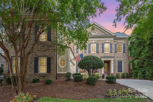 8916 Heydon Hall Cir, Charlotte, NC, 28210-6058 | Card Image