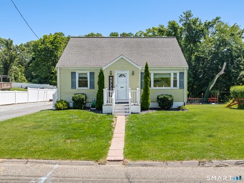 30 Lansing Ave, Trumbull, CT, 06611-4833 | Card Image