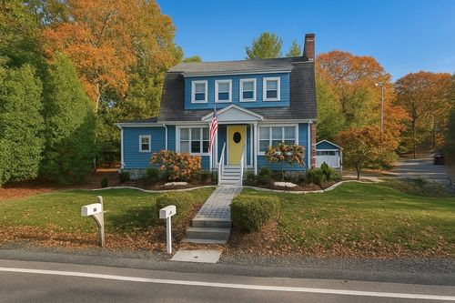 177 Oak St, Wakefield, MA, 01880-3831 | Card Image