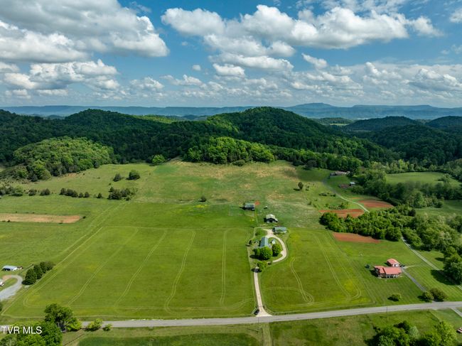 3570 Stanley Valley Rd, House other with 3 bedrooms, 2 bathrooms and null parking in Surgoinsville TN | Image 66
