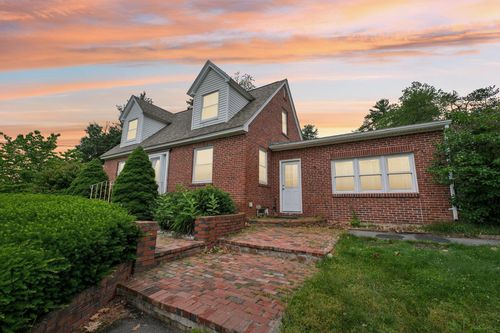 20 Cross St, Salem, NH, 03079-3707 | Card Image