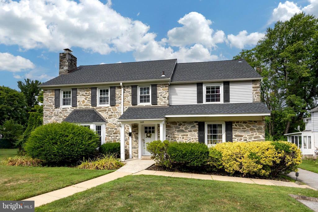 Ashton Rd, Wynnewood, PA 19096