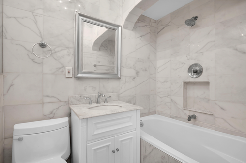 2-54-40 80th St, Elmhurst, NY, 11373-4716 | Card Image