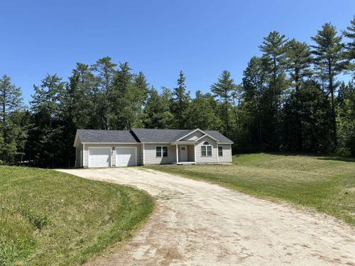 469 Poland Range Road, Pownal, ME, 04069 | Card Image