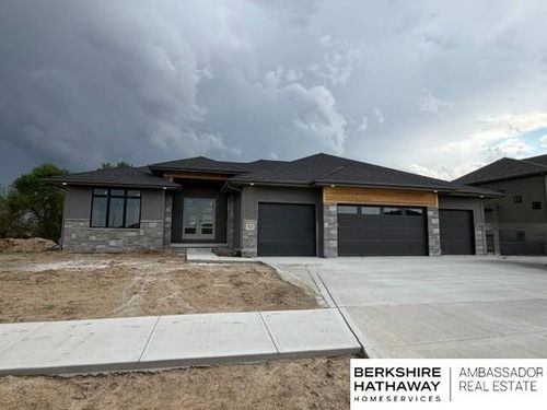 18505 Acorn Dr, Gretna, NE, 68028-7056 | Card Image