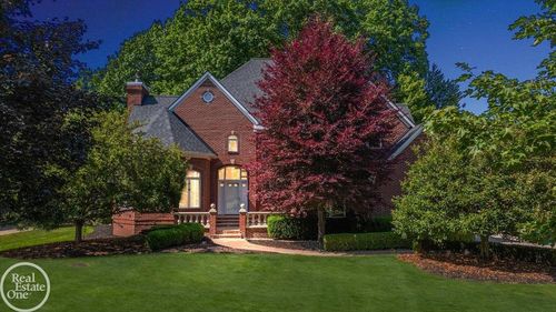 12277 Forest Glen Ln, Shelby Township, MI, 48315-1761 | Card Image