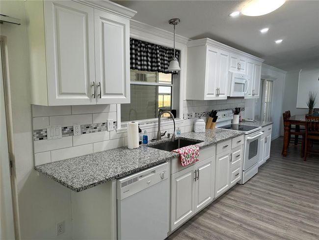 3413 Stephanie Ln, House other with 3 bedrooms, 2 bathrooms and null parking in Ellenton FL | Image 7