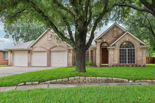 157 Westbury Ct, Coppell, TX, 75019-3325 | Card Image
