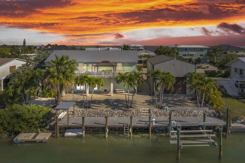 415 Sombrero Beach Rd, Marathon, FL, 33050-3948 | Card Image