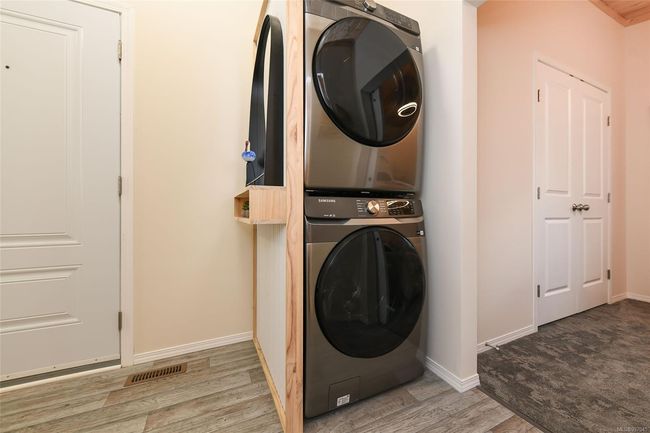 3 - 2625 Mansfield Dr, House other with 2 bedrooms, 1 bathrooms and 2 parking in Courtenay BC | Image 31