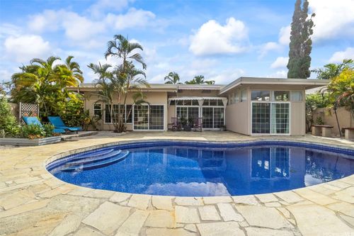 415 Iana St, Kailua, HI, 96734-3405 | Card Image