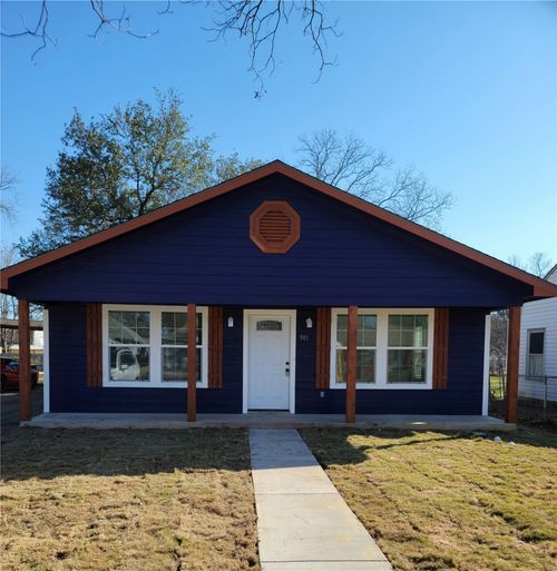 501 Poindexter Ave, Cleburne, TX, 76033-4427 | Card Image