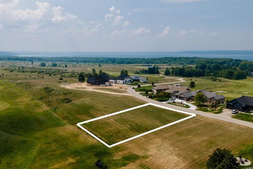 4182 Dornoch Ct, Williamsburg, MI, 49690-8635 | Card Image