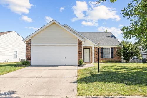 12163 Split Granite Dr, Fishers, IN, 46037-3897 | Card Image