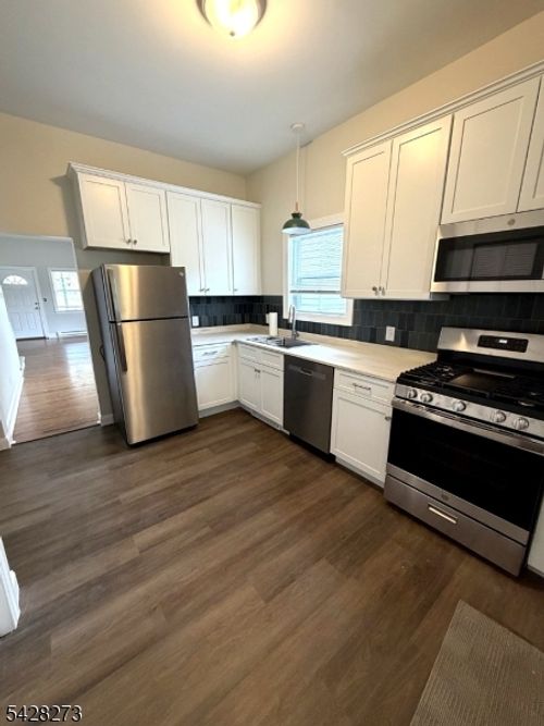 90 Main St, Stanhope, NJ, 07874-2630 | Card Image