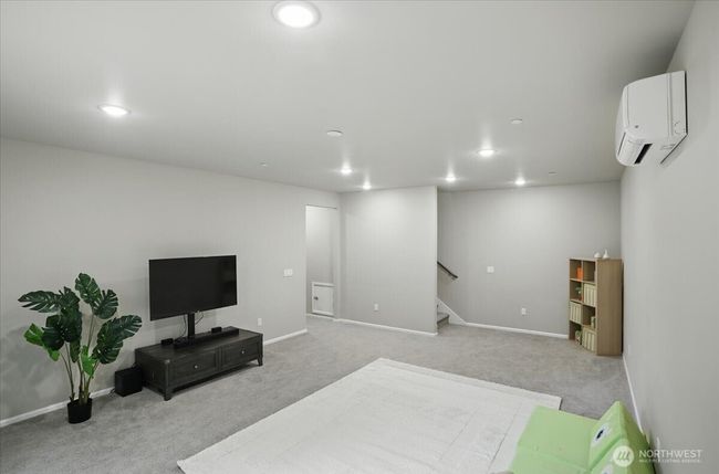19431 9 Th Ave Se, House other with 5 bedrooms, 4 bathrooms and 2 parking in Bothell WA | Image 18