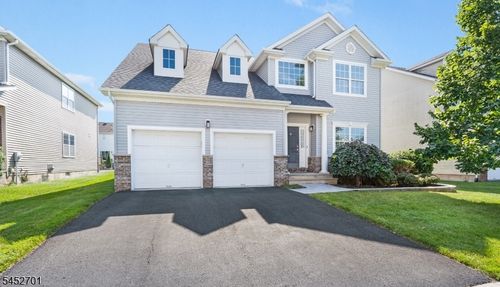 10 Willocks Cir, SOMERSET, NJ, 08873-7462 | Card Image