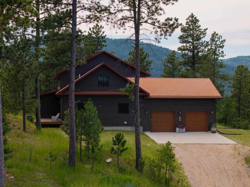 3235 Eagle Ridge Rd, Spearfish, SD, 57783-8013 | Card Image